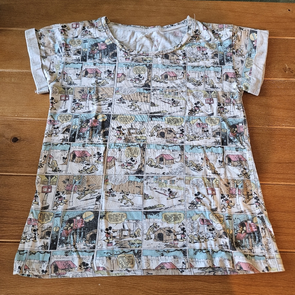 Vintage Junior Womens Mickey and Friends Cartoon T Shirt Size XS